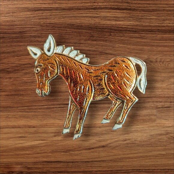 Vintage Warner Enamel Donkey Pin Brooch Animal Jewelry Gold-Tone - Picture 2 of 7